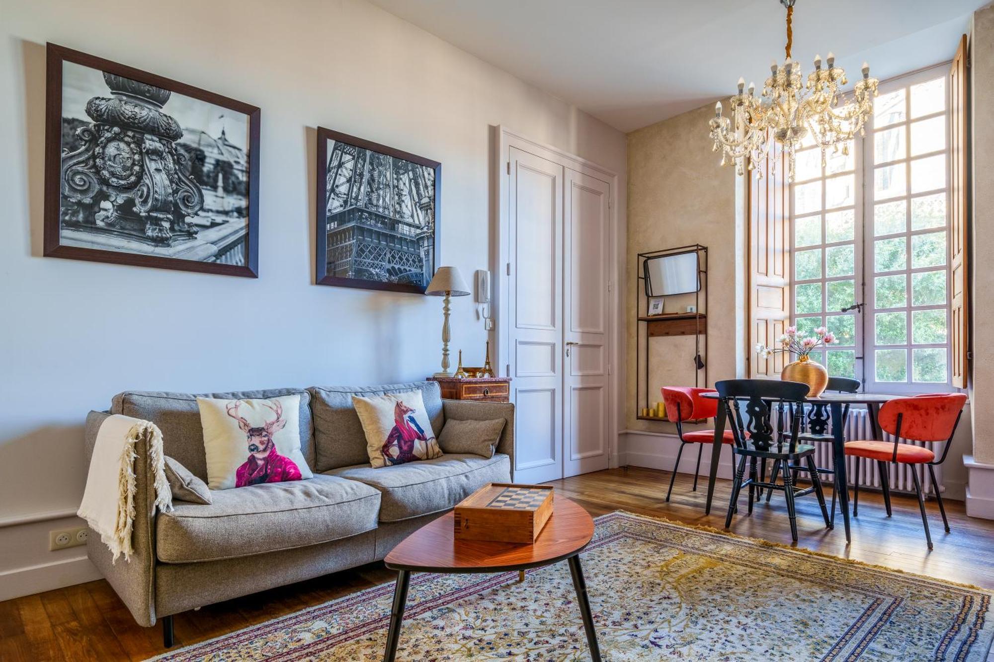 Appartement Raffine Vue Cathedrale, Jardin, Wifi Tours Ngoại thất bức ảnh