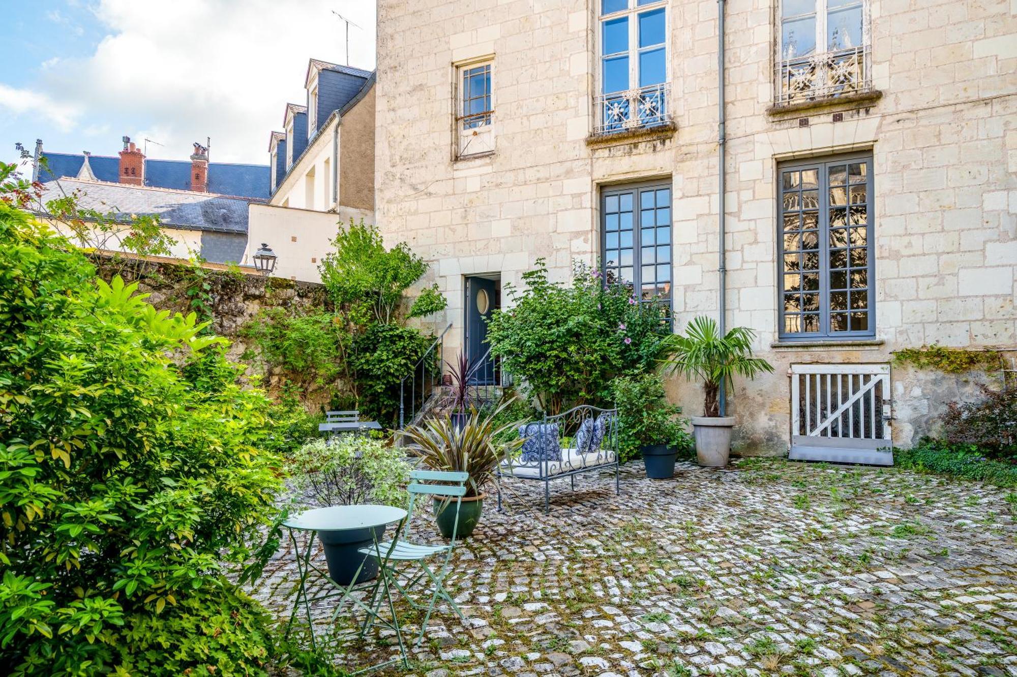 Appartement Raffine Vue Cathedrale, Jardin, Wifi Tours Ngoại thất bức ảnh
